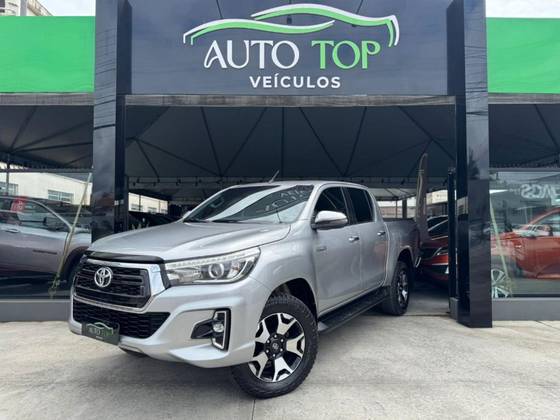 TOYOTA HILUX 2.8 SRX 4X4 CD 16V DIESEL 4P AUTOMÁTICO TOYOTA HILUX 2.8 SRX 4X4 CD 16V DIESEL 4P AUTOMÁTICO
